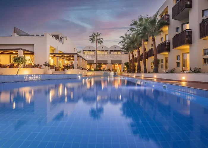Giannoulis - Santa Marina Plaza (Adults Only)